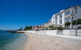 Hotel Neva